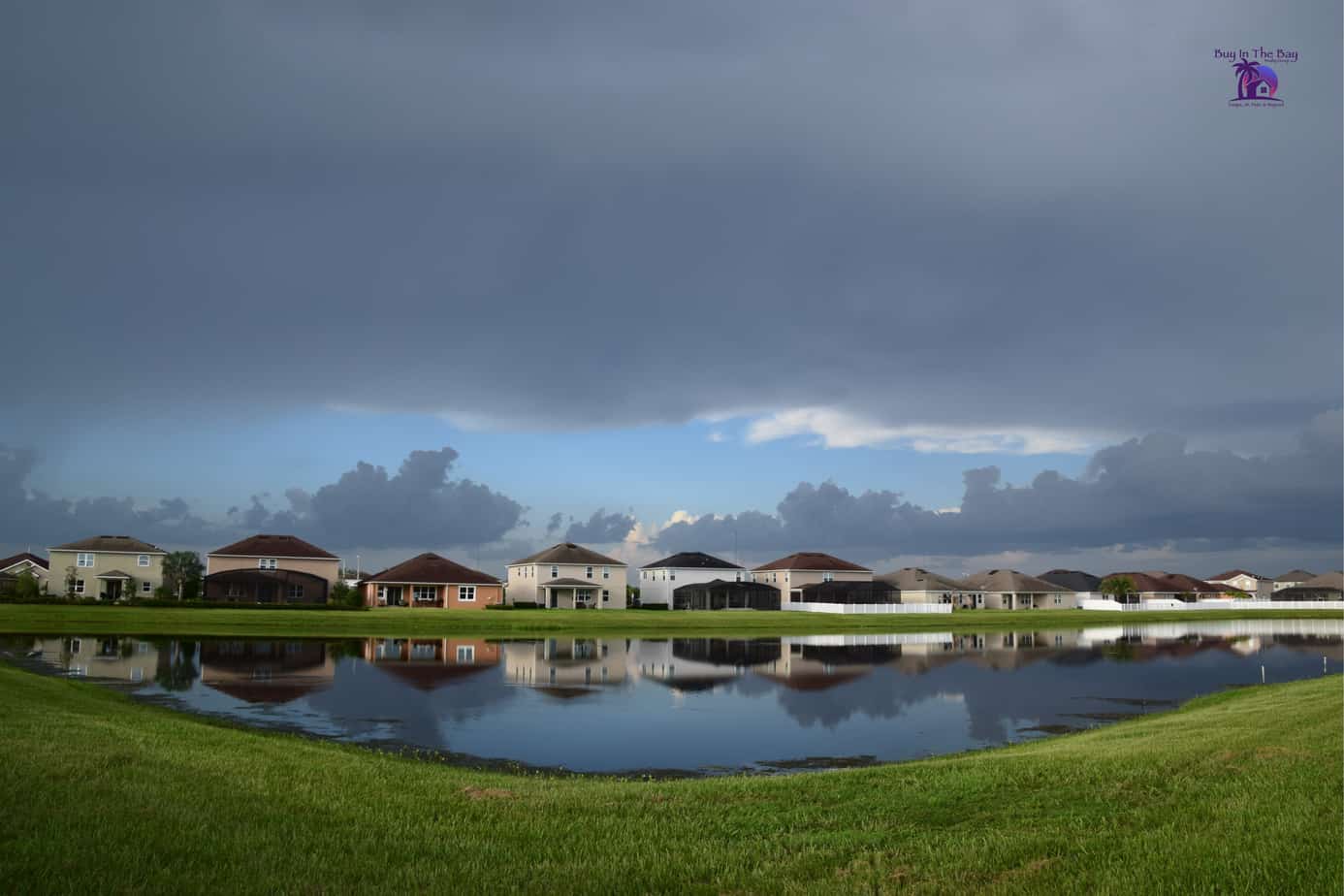 multi colored homes along a lake in Riverview Fl